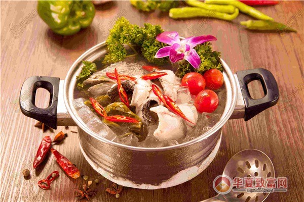 红透天自助火锅加盟